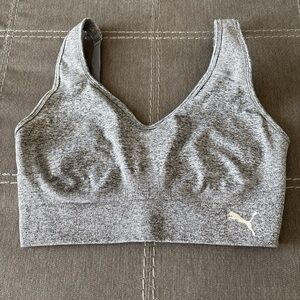 Puma Women's Heather Gray Sports Bra. M